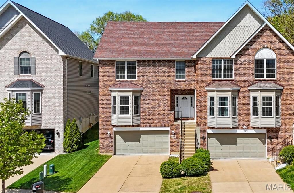 Property Photo:  5703 Parc Ridge Way  MO 63139 