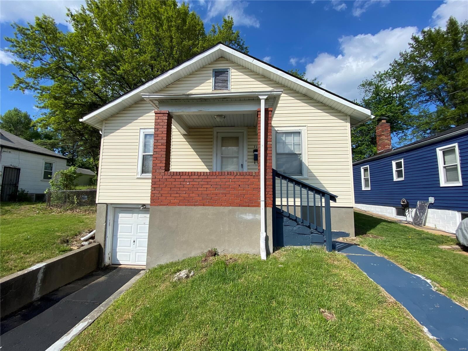 Property Photo: 7103 Idlewild Avenue MO 63136