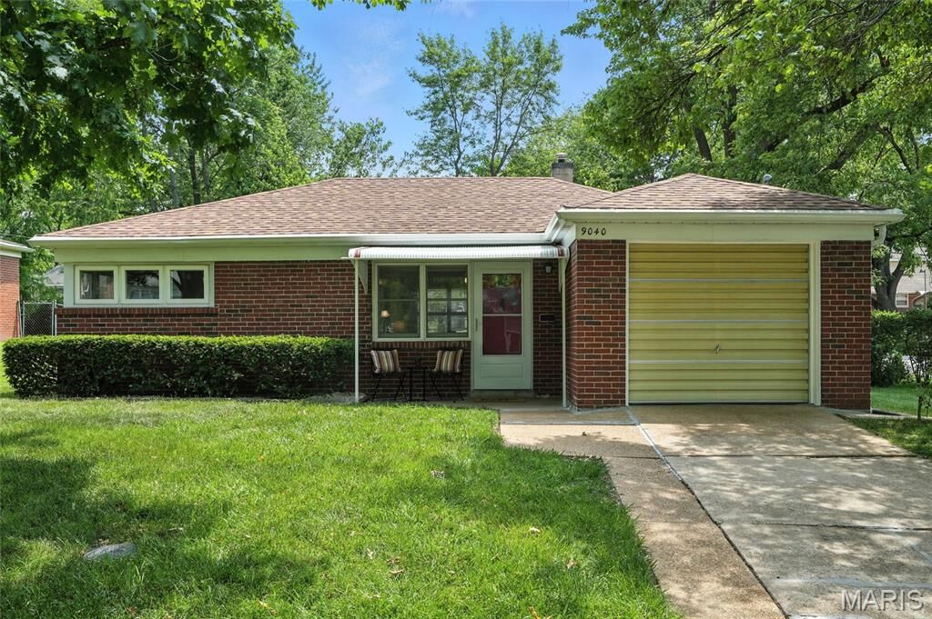 Property Photo:  9040 Guthrie Avenue  MO 63134 