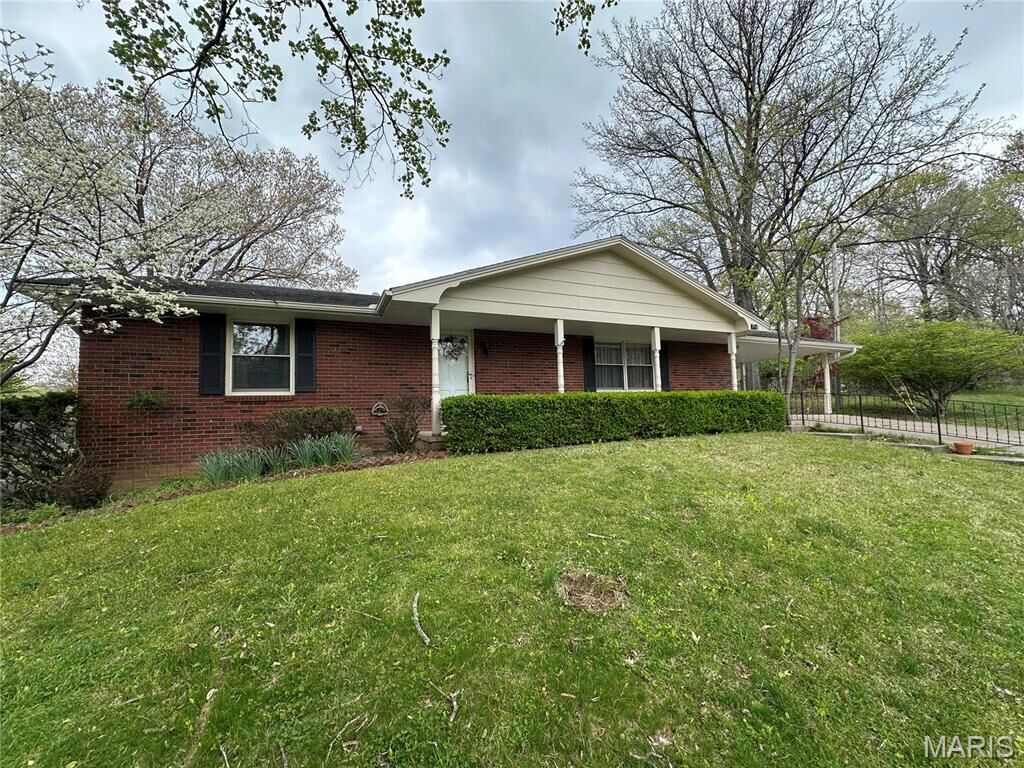 Property Photo: 1902 Drury Lane MO 63701