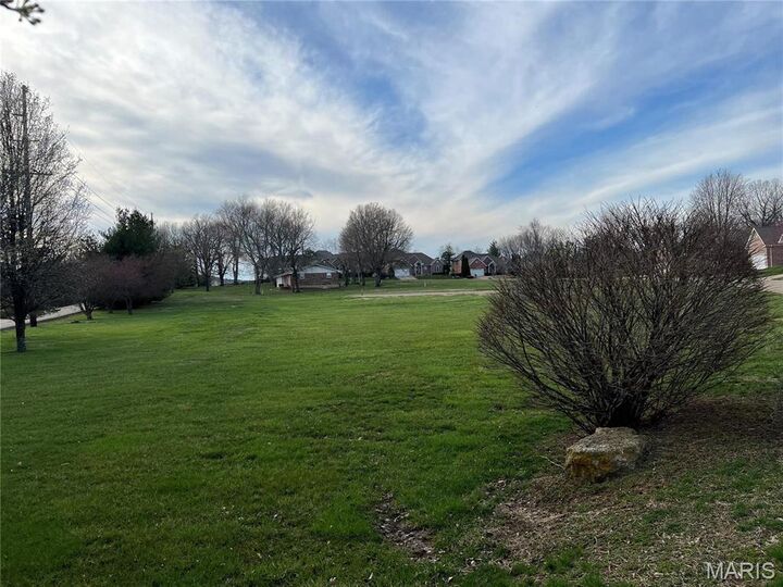 Property Photo: 8 Pinehurst Dr MO 63640