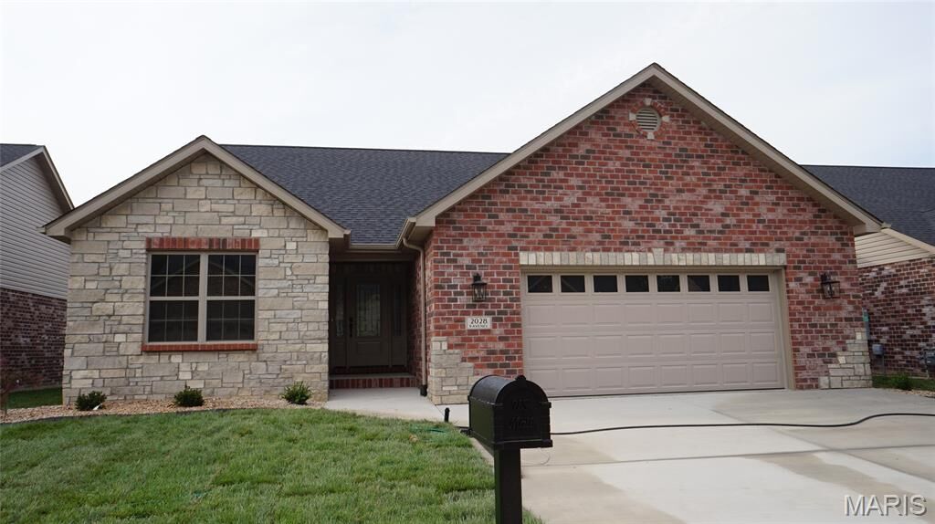 Property Photo:  2028 Ravenel  IL 62226 