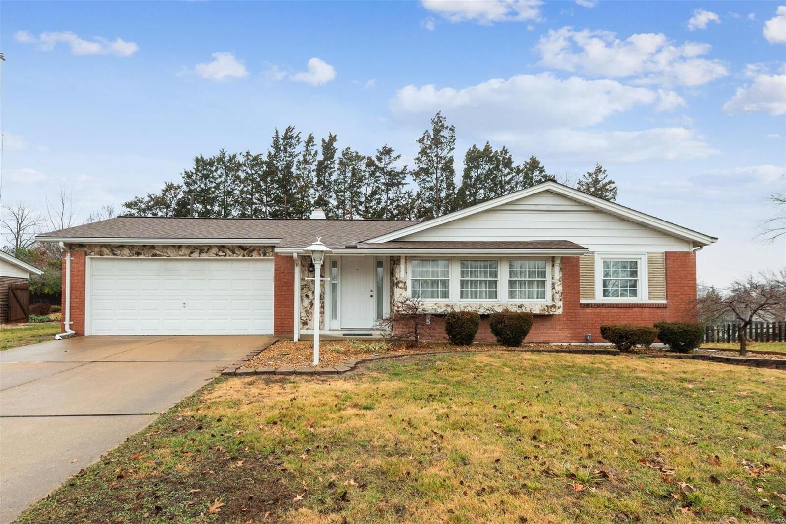 Property Photo: 4537 Frederickton Court MO 63128