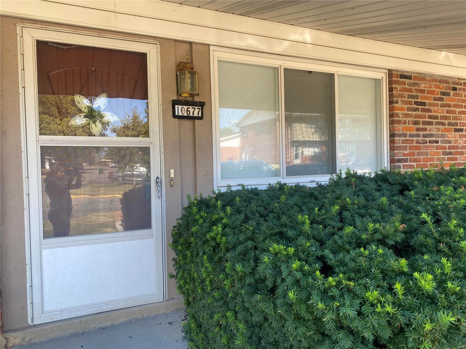 Property Photo: 10677 Carroll Wood Way MO 63128