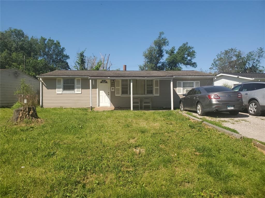 Property Photo: 240 St. John Drive IL 62206