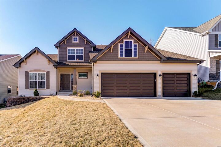 25 Macarthur Court  St Charles MO 63304 photo