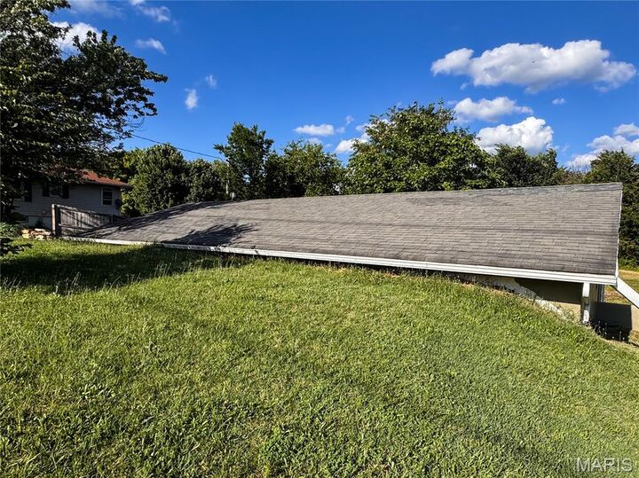 Property Photo: 8600 N Highway Vv MO 65202