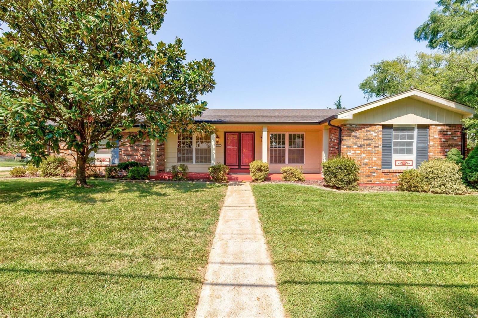 Property Photo: 4435 Mattis Road MO 63128