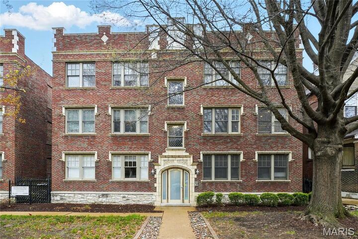4228 McPherson Avenue 212  St Louis MO 63108 photo