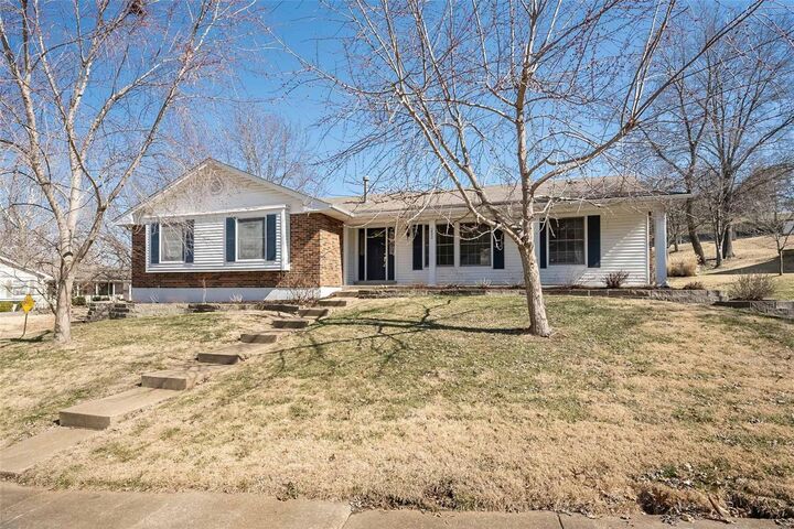 252 Essex Mill Drive  Ballwin MO 63011 photo