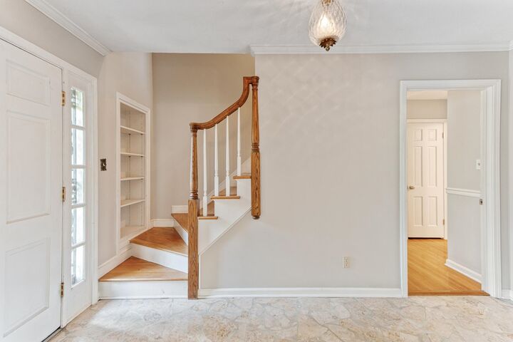 Property Photo: 5909 Brierhedge Ave TN 38120