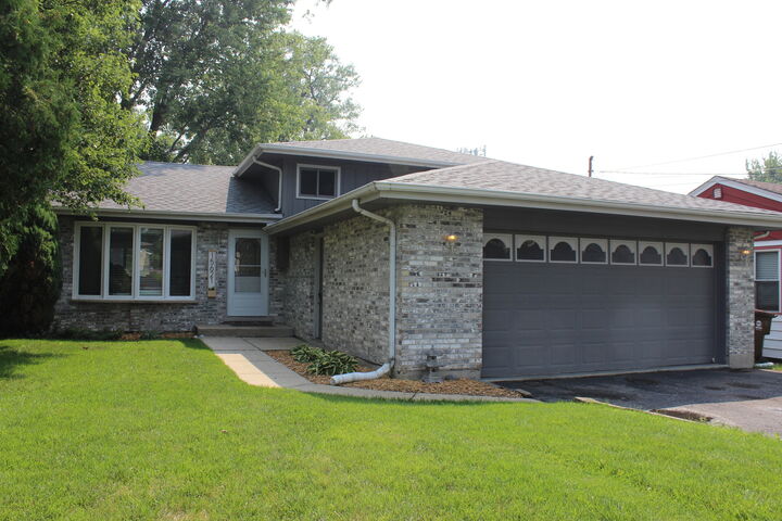 Property Photo: 15621 Lamon Avenue IL 60452