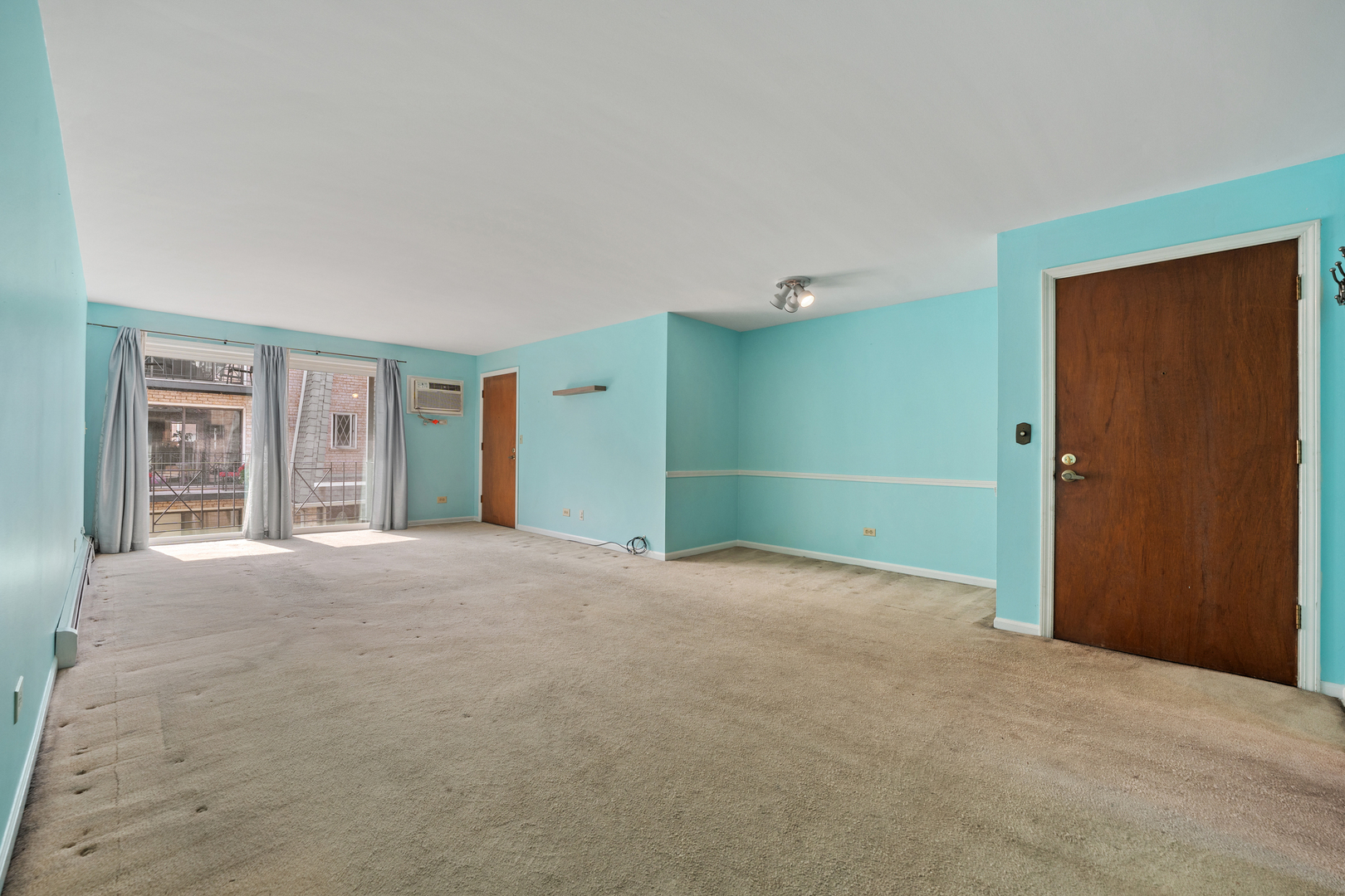 Property Photo: 8511 W Catherine Avenue 287 IL 60656