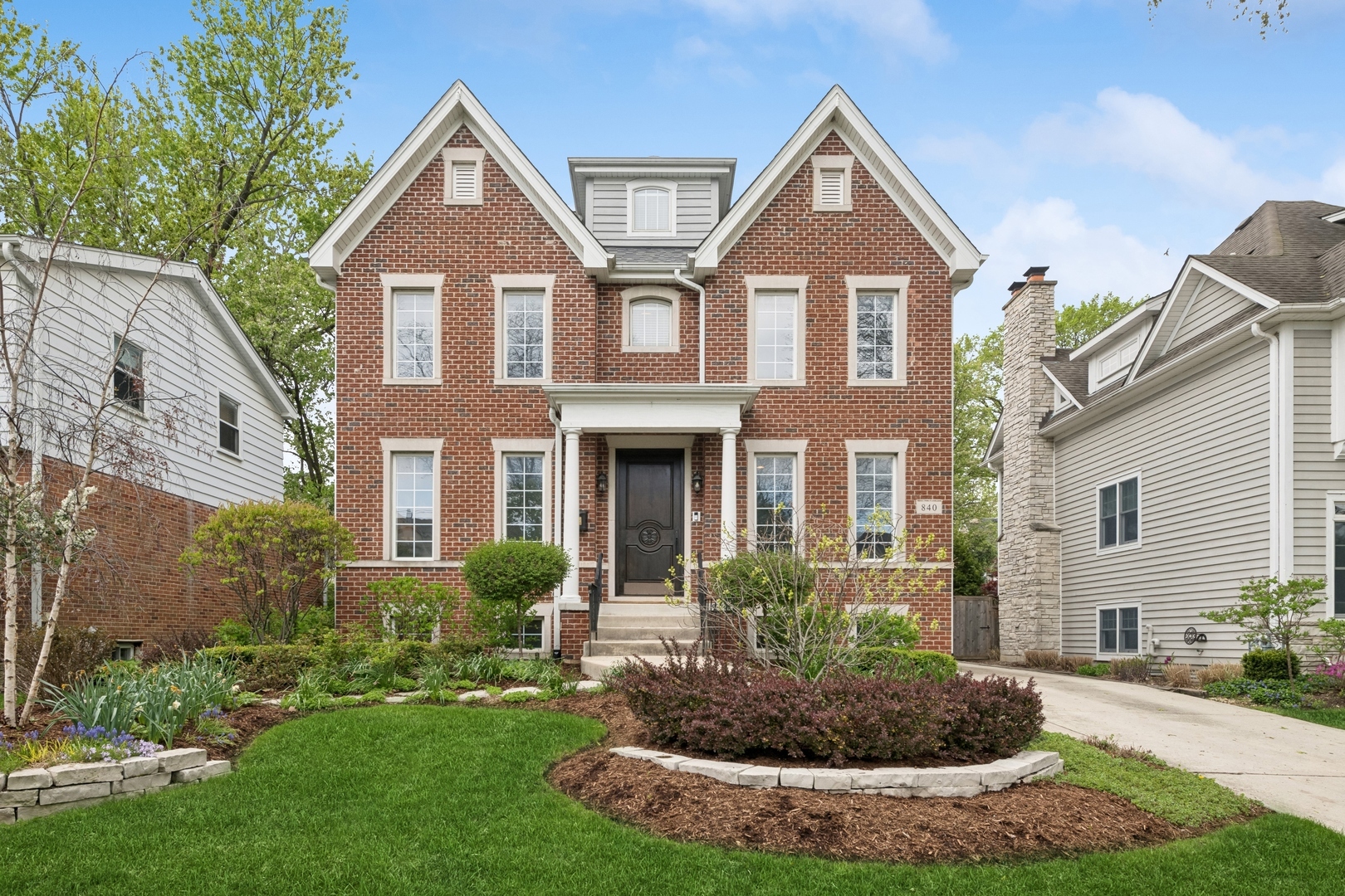 Property Photo: 840 S Madison Street IL 60521