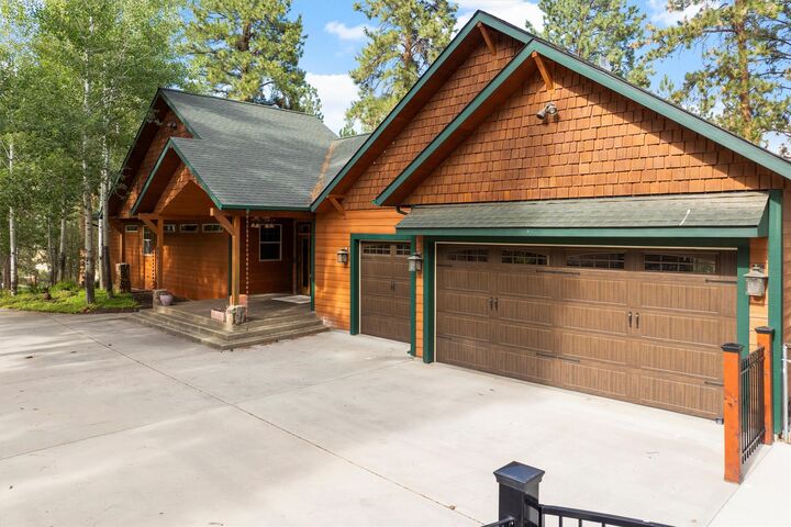Property Photo:  215 Peekaboo Trail  MT 59840 