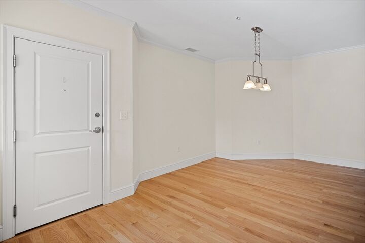 Property Photo:  112 Johnson Woods Dr 102  MA 01867 