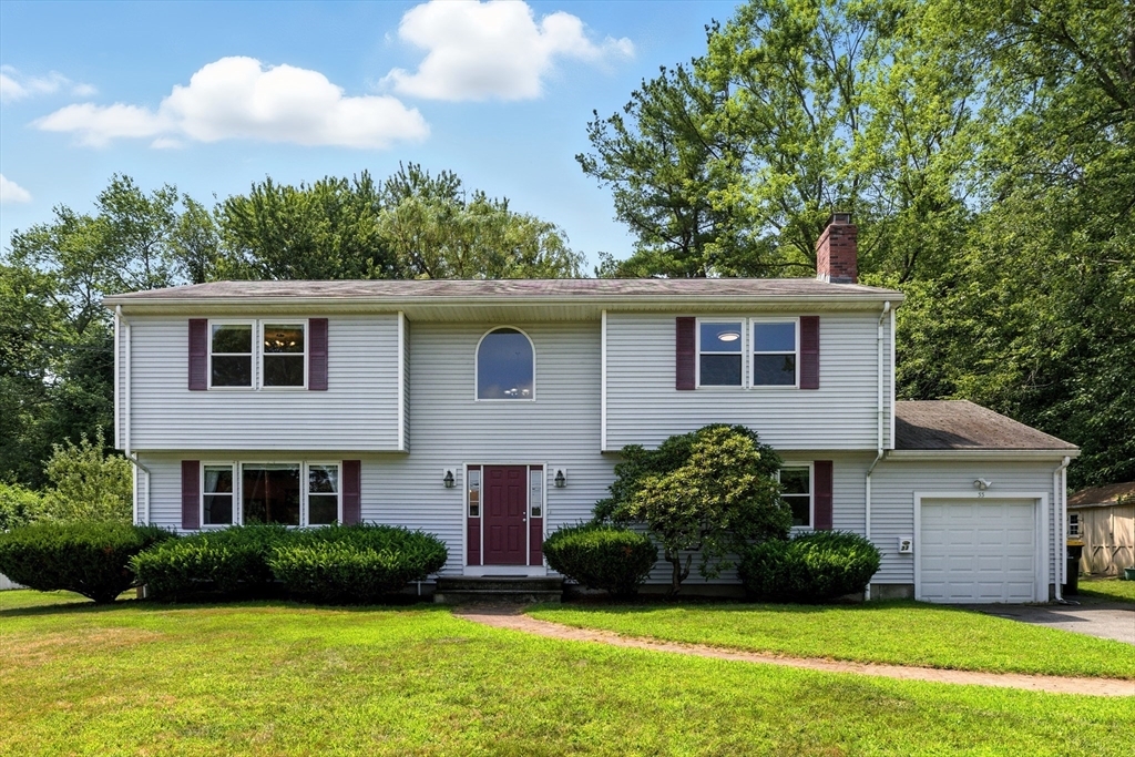 Property Photo: 33 Highgate Rd MA 01701