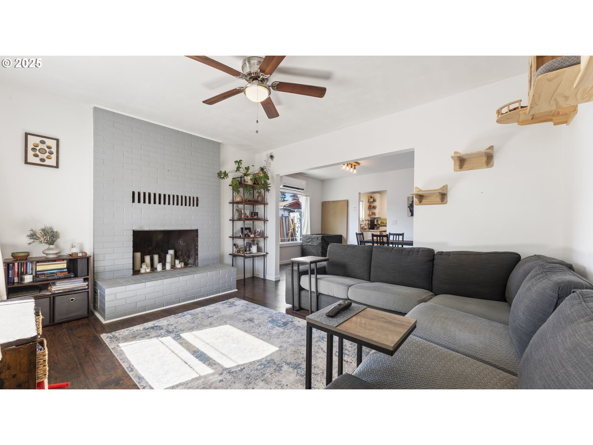 Property Photo:  6415 SE 93rd Ave  OR 97266 
