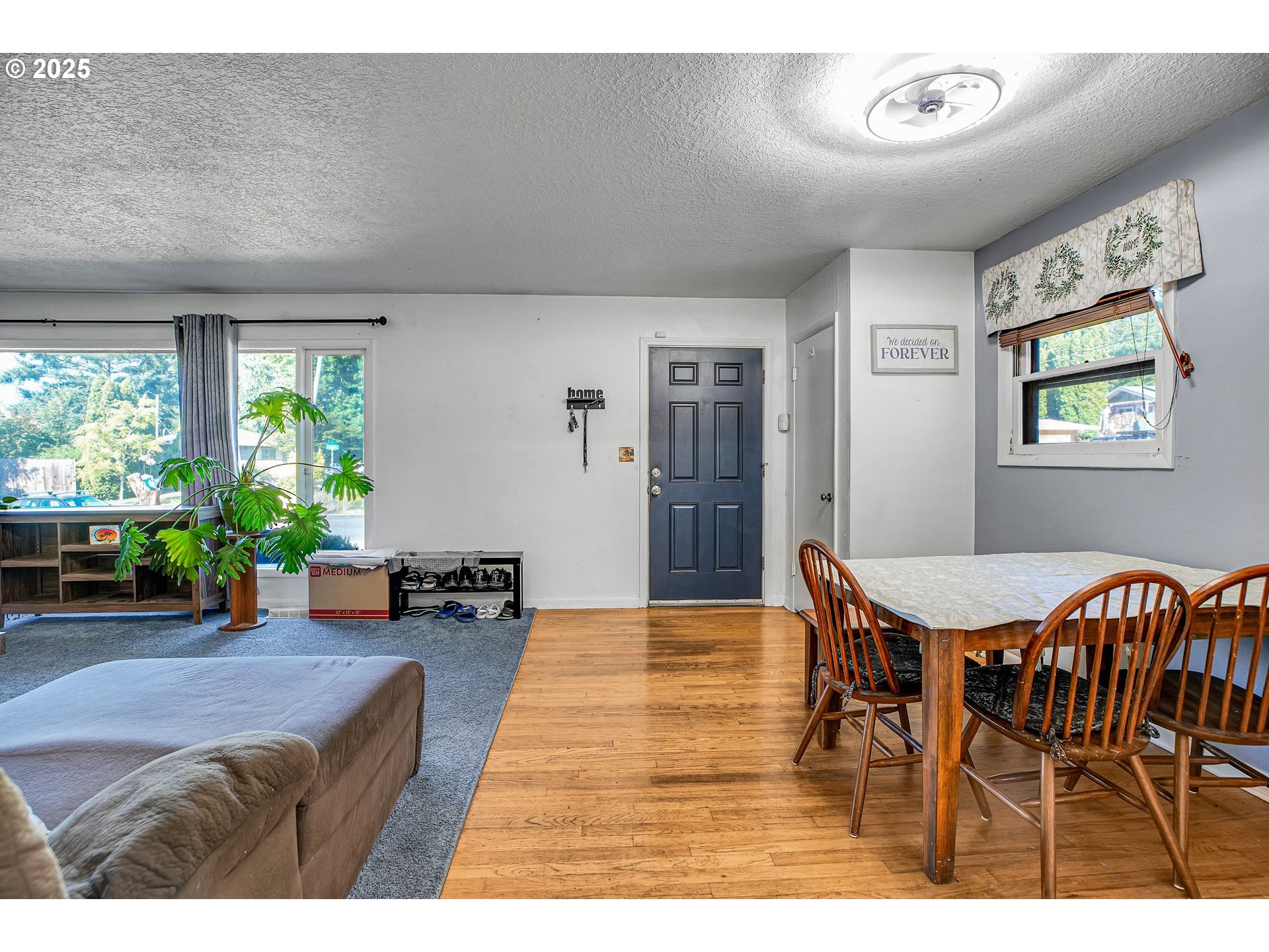 Property Photo: 2918 SE 143rd Ave OR 97236
