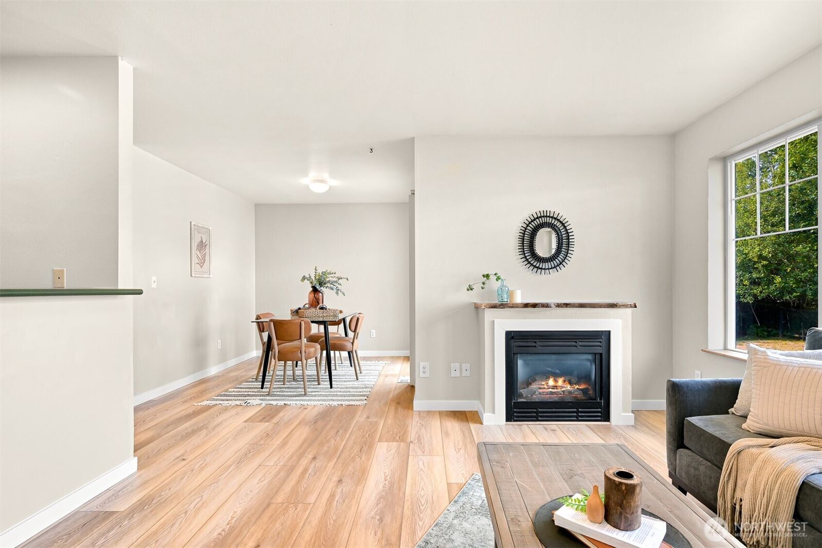Property Photo: 2809 Valencia Street WA 98226