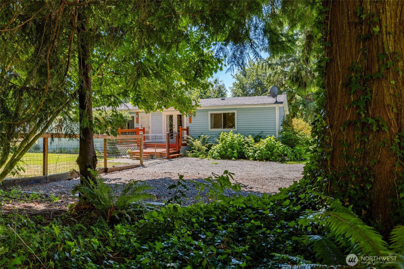 Property Photo: 20758 Hartry Lane WA 98284
