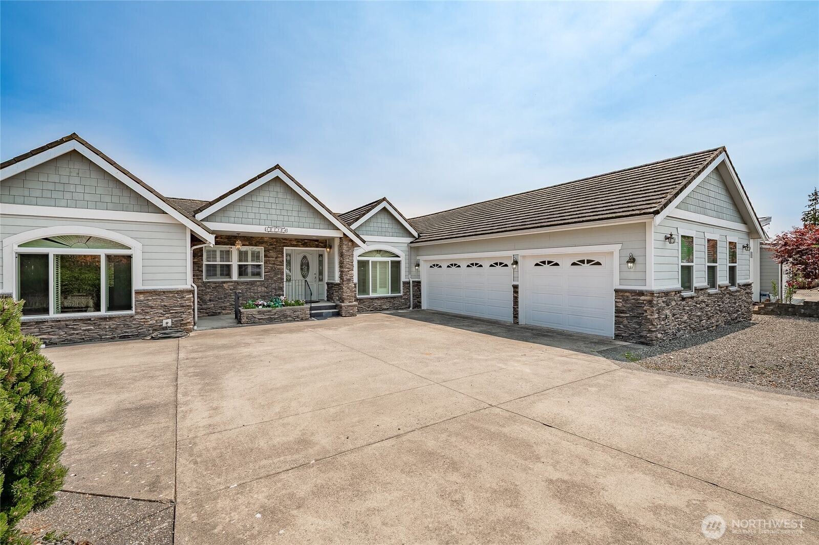 Property Photo:  8118  Comox Road  WA 98230 