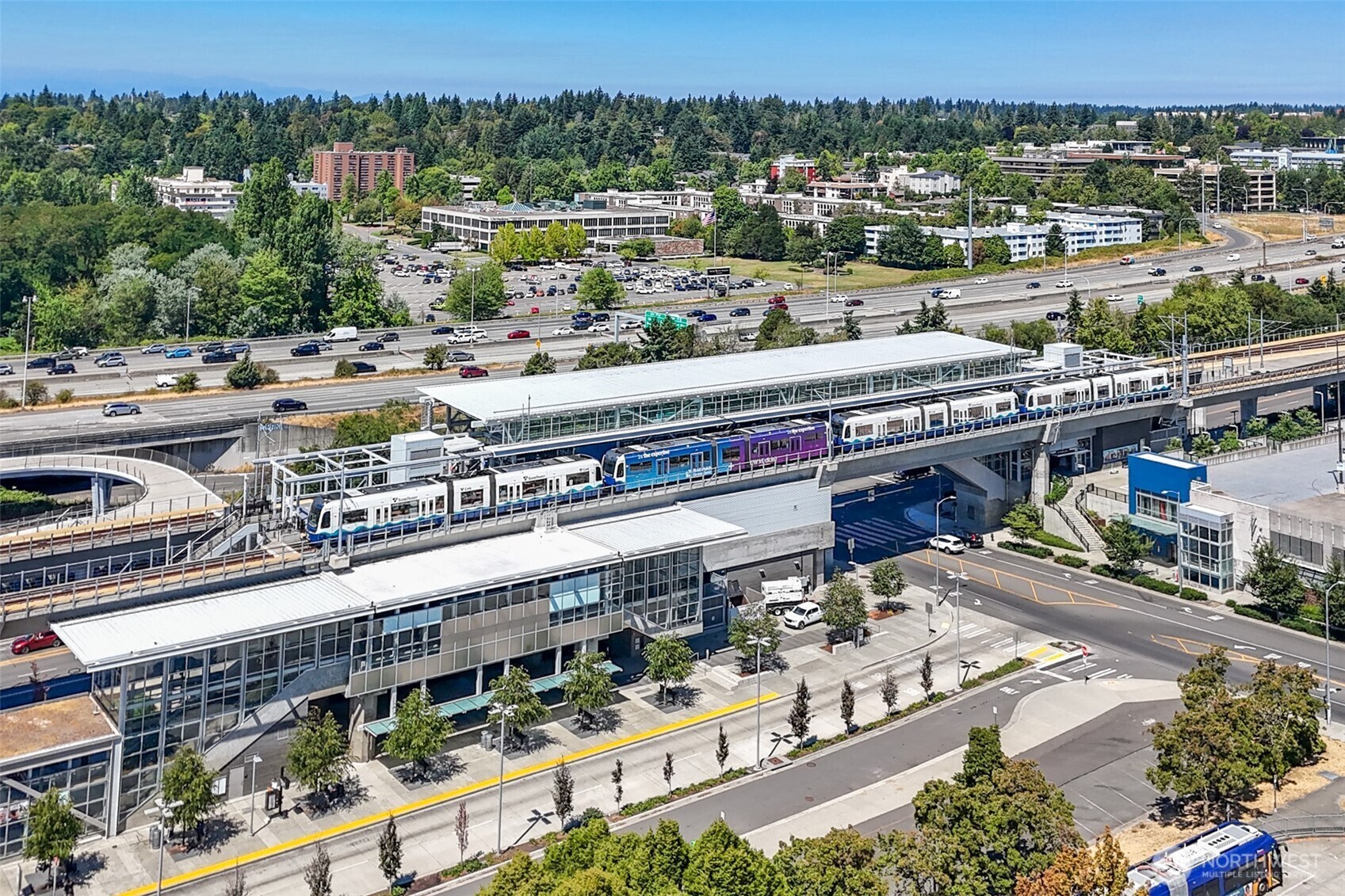 Property Photo:  9707  Woodlawn Avenue N  WA 98103 