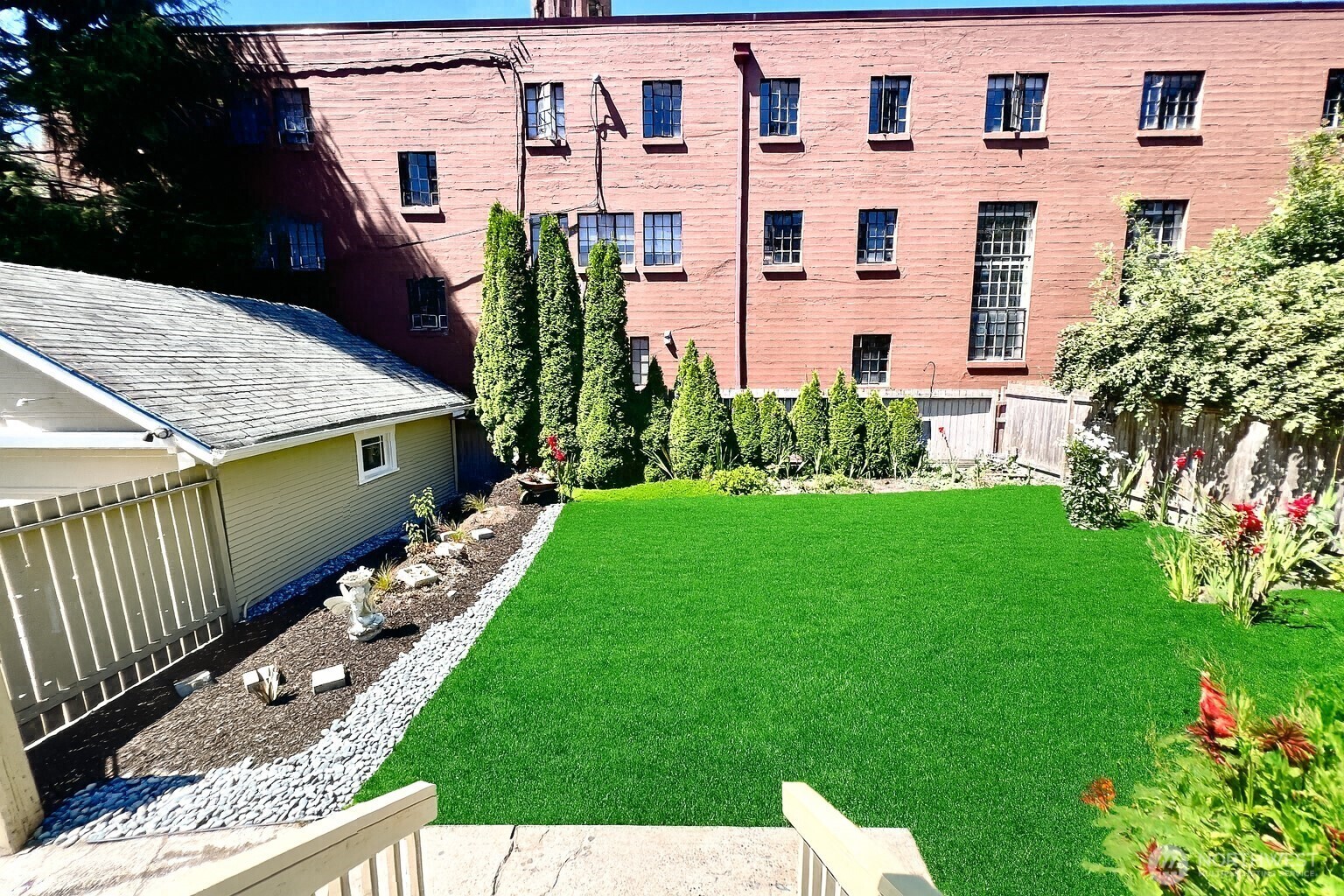Property Photo: 6515 22nd Ave NW WA 98117