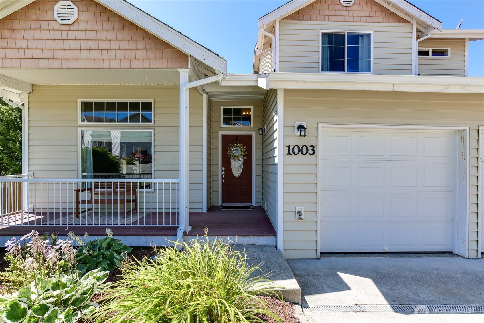 Property Photo:  1003 NW Kelly Place  WA 98277 