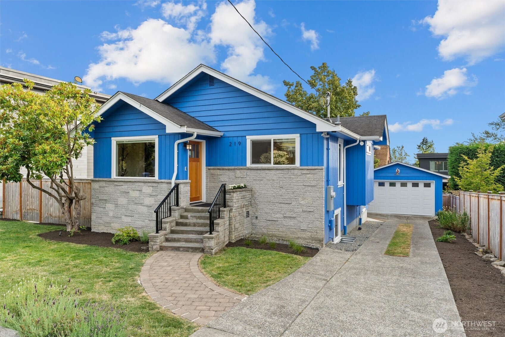 Property Photo: 219 5th Avenue W WA 98033