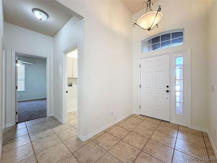 Property Photo: 856 W Silver Meadow Loop FL 34442
