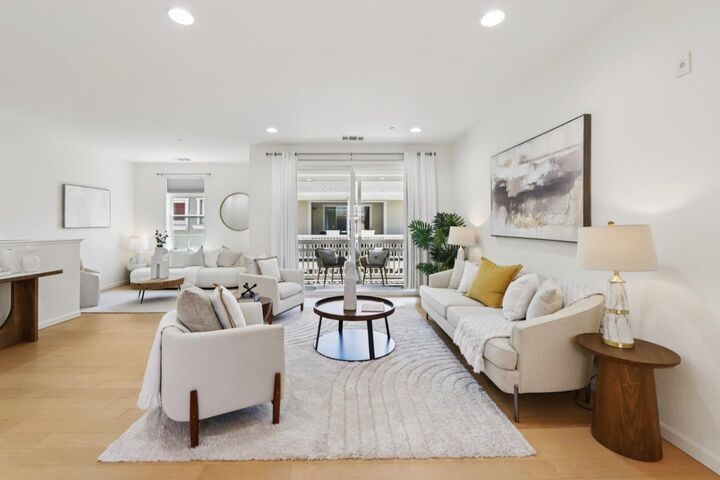 Property Photo: 636 Bair Island Road 312 CA 94063