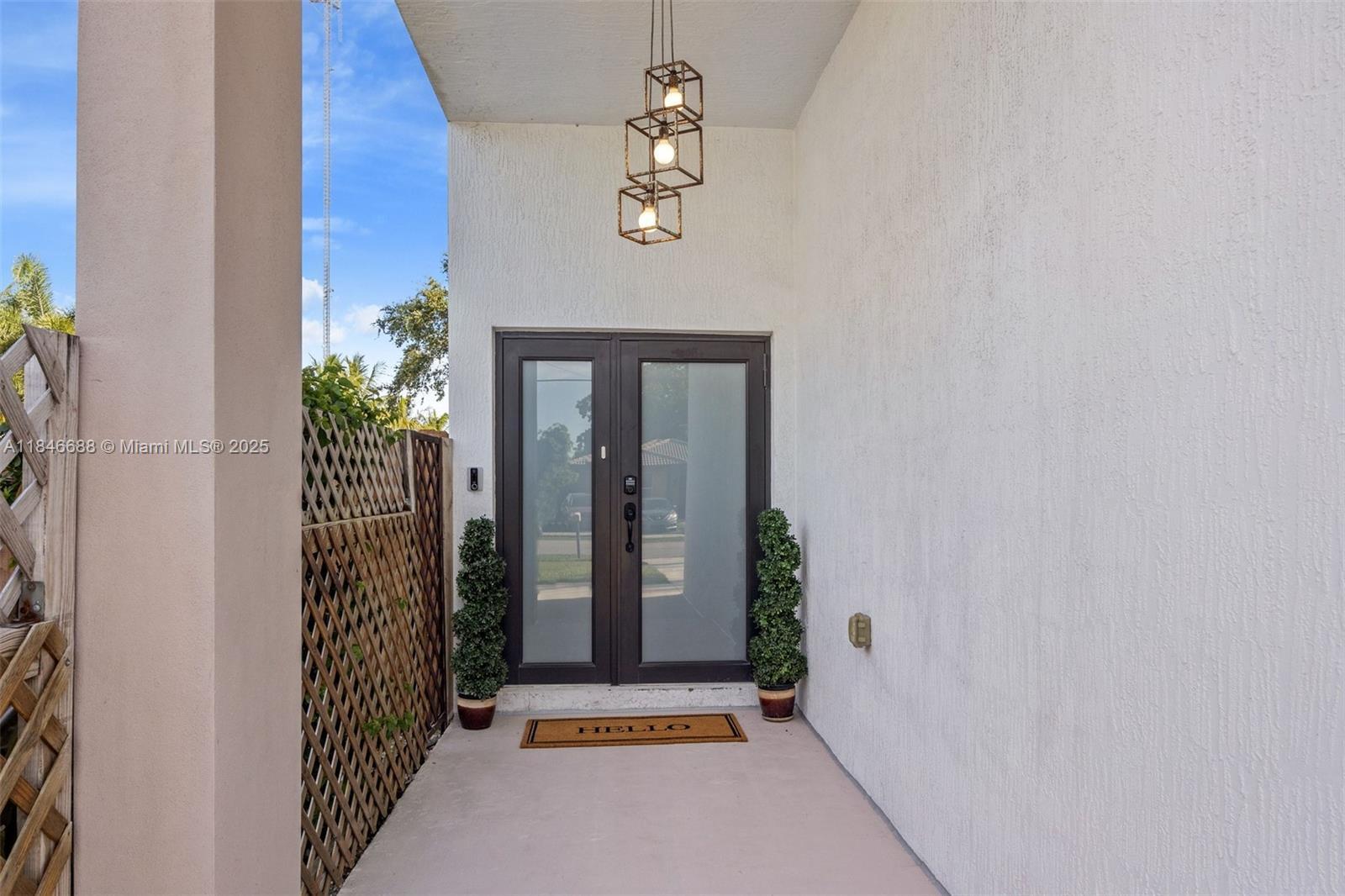 Property Photo:  5200 SW 22nd St  FL 33023 