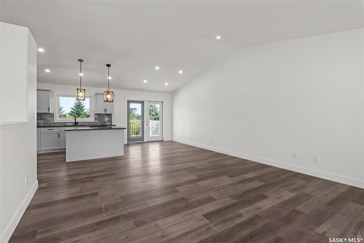 Property Photo:  216 Kestrel Court  SK S0K 3R0