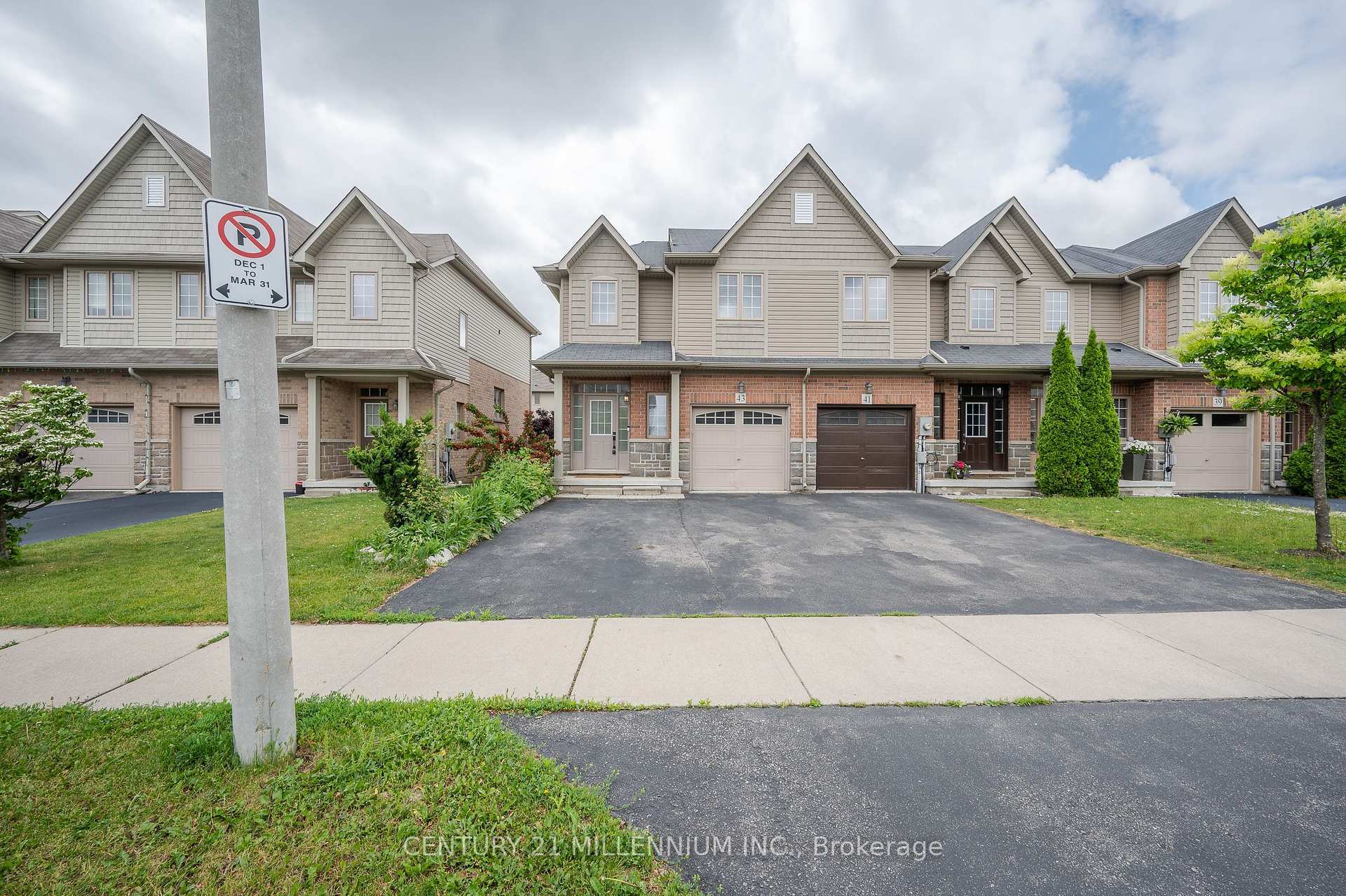 43 Bankfield Crescent  Hamilton ON L8J 0C1 photo