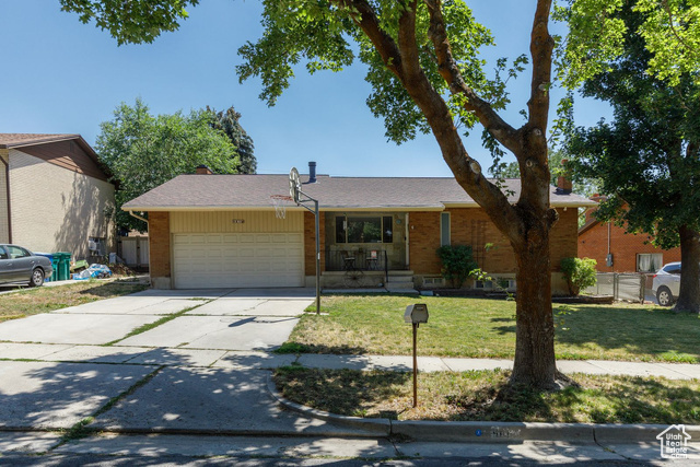 Property Photo: 981 5th St UT 84404