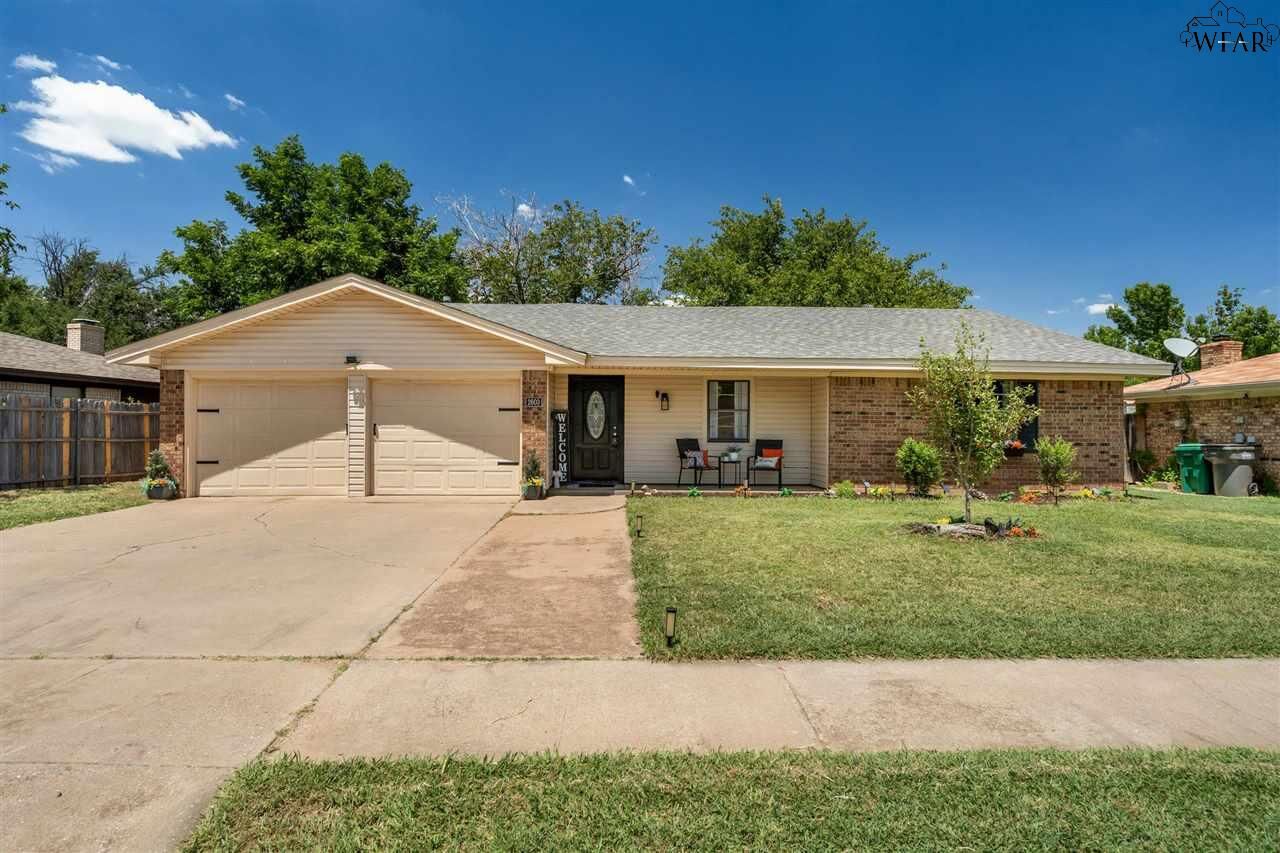 Property Photo: 2603 McNiel Avenue TX 76309