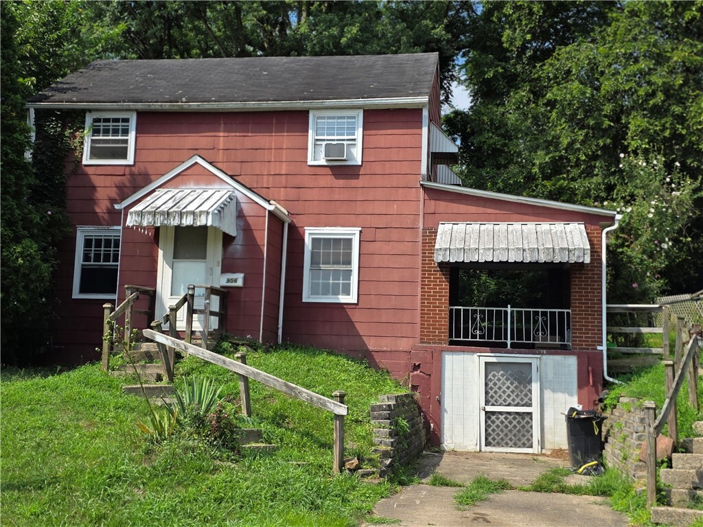 Property Photo: 956 Jefferson Dr PA 15025