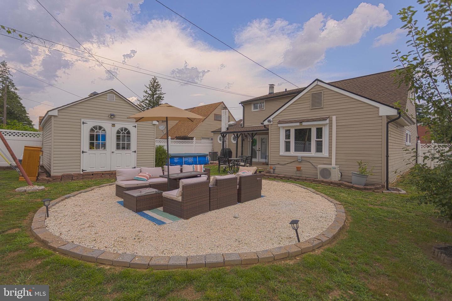 Property Photo: 2824 Woodhaven Road PA 19154