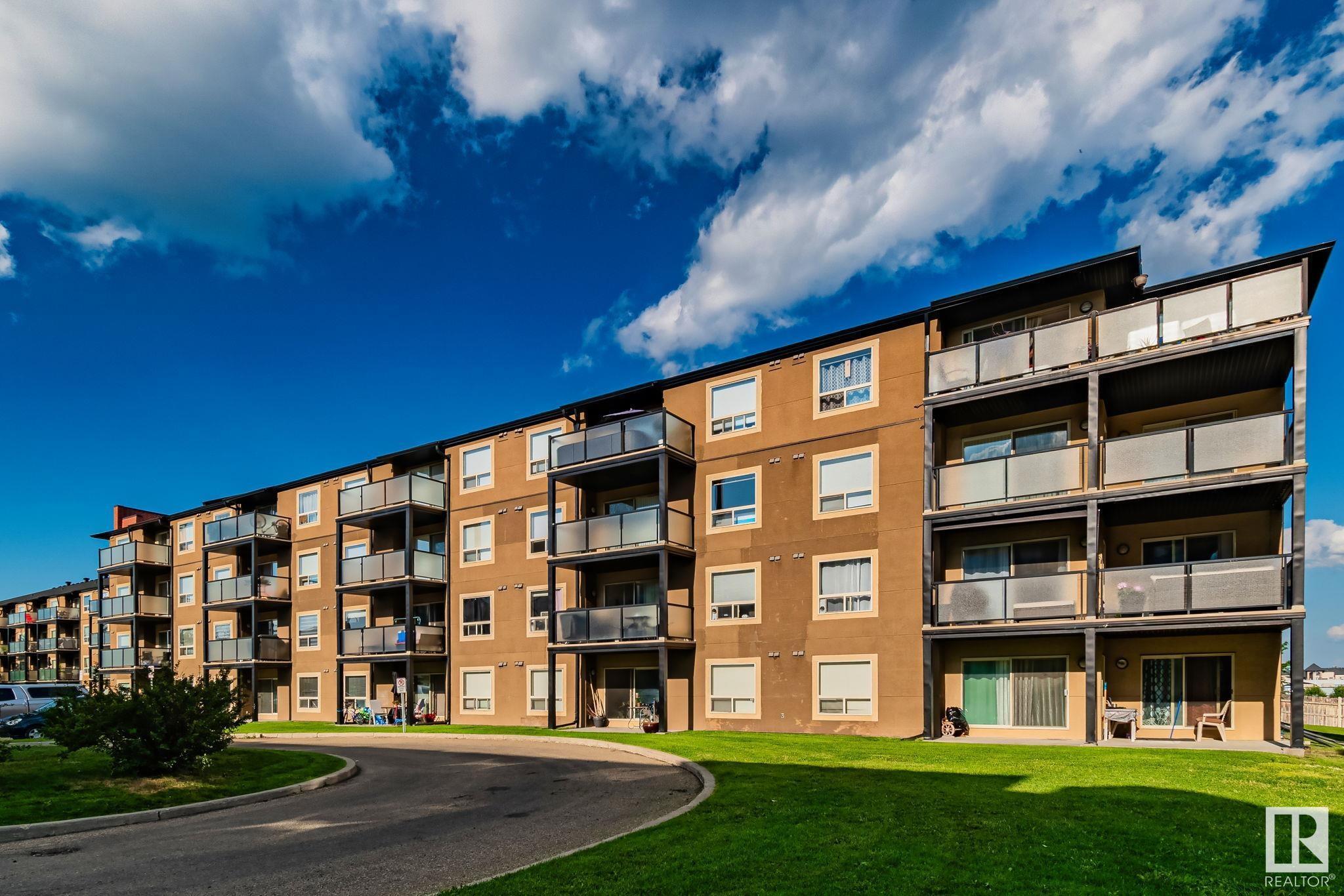 Photo de la propriété: 13907 136 Street NW 124 AB T6V 1Y5