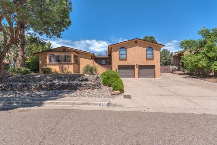 1805 Notre Dame Drive NE  Albuquerque NM 87106 photo