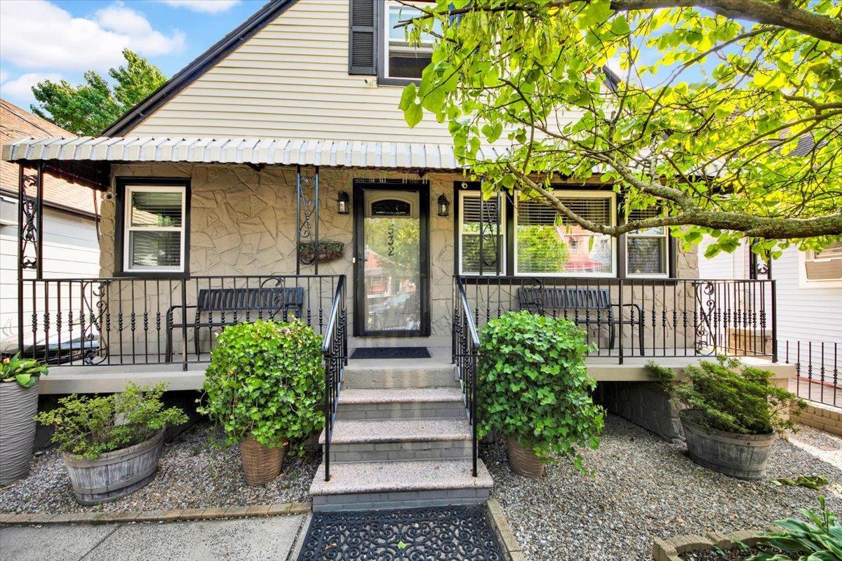 Property Photo: 532 Saint Lawrence Avenue NY 10473