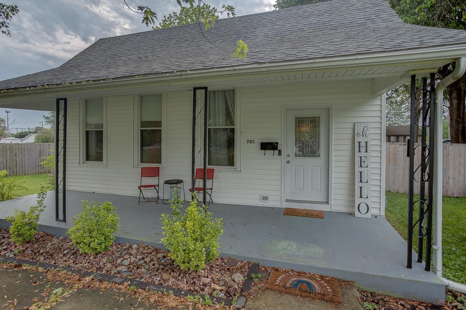Property Photo:  703 S Main Street  IL 62294 