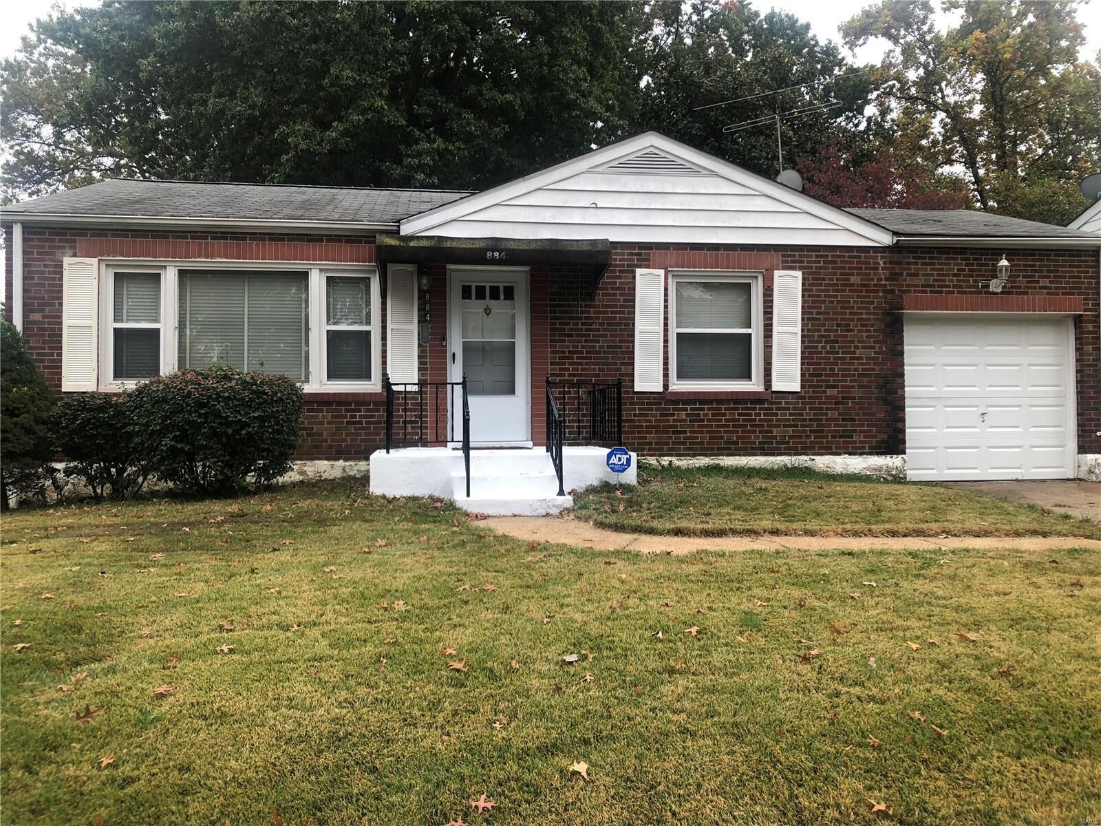 Property Photo: 884 Melvin Avenue MO 63137