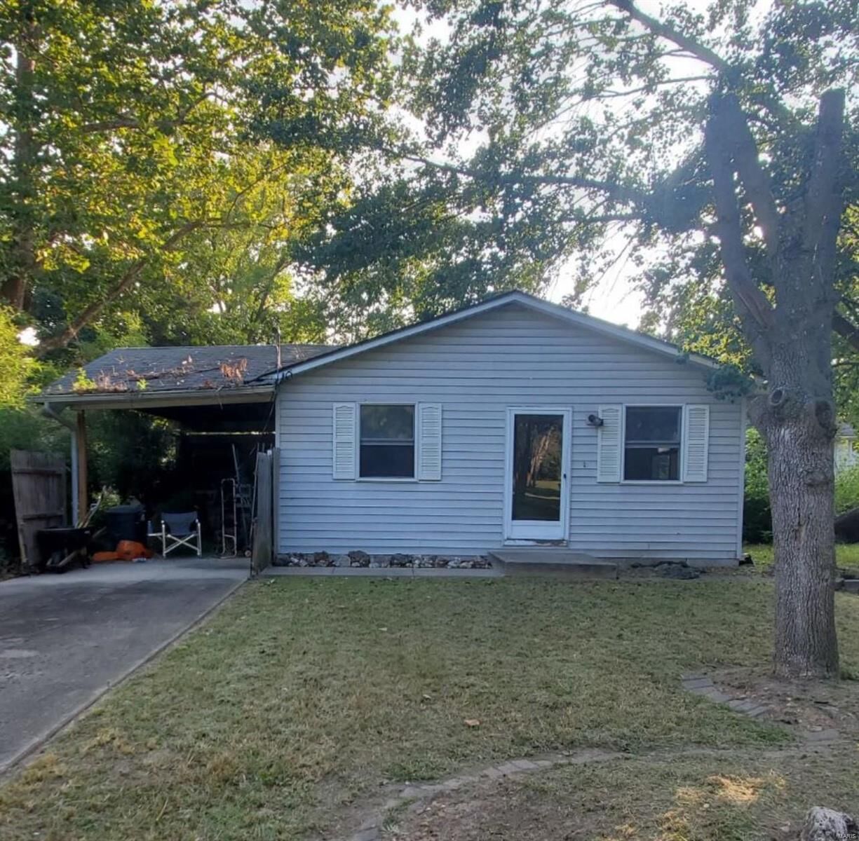 Property Photo:  4259 E Lake Drive  IL 62040 