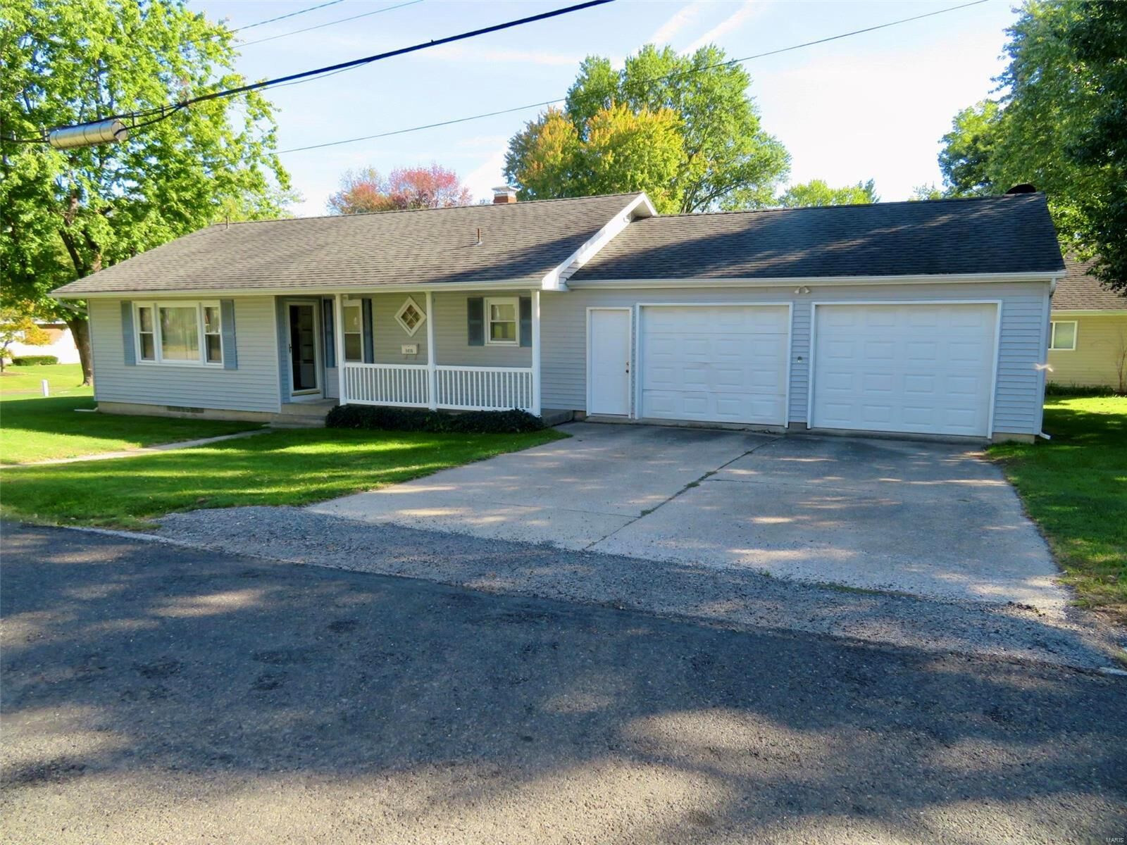 Property Photo: 1418 19th Street IL 62249