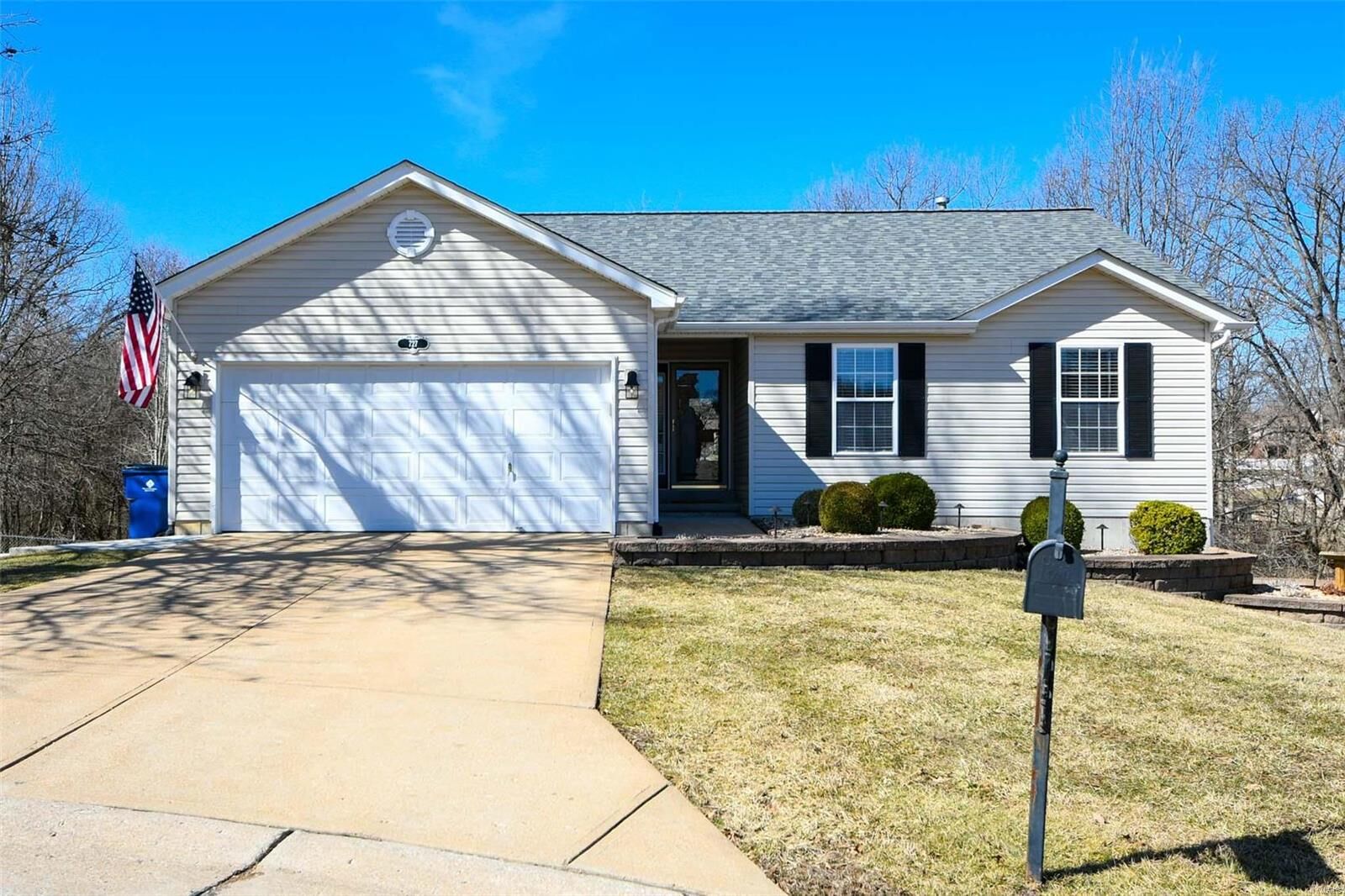 Property Photo: 727 S Friedberg Drive MO 63048