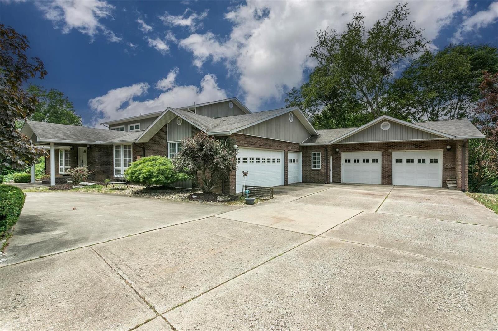 Property Photo: 4704 Palisade Lane IL 62035