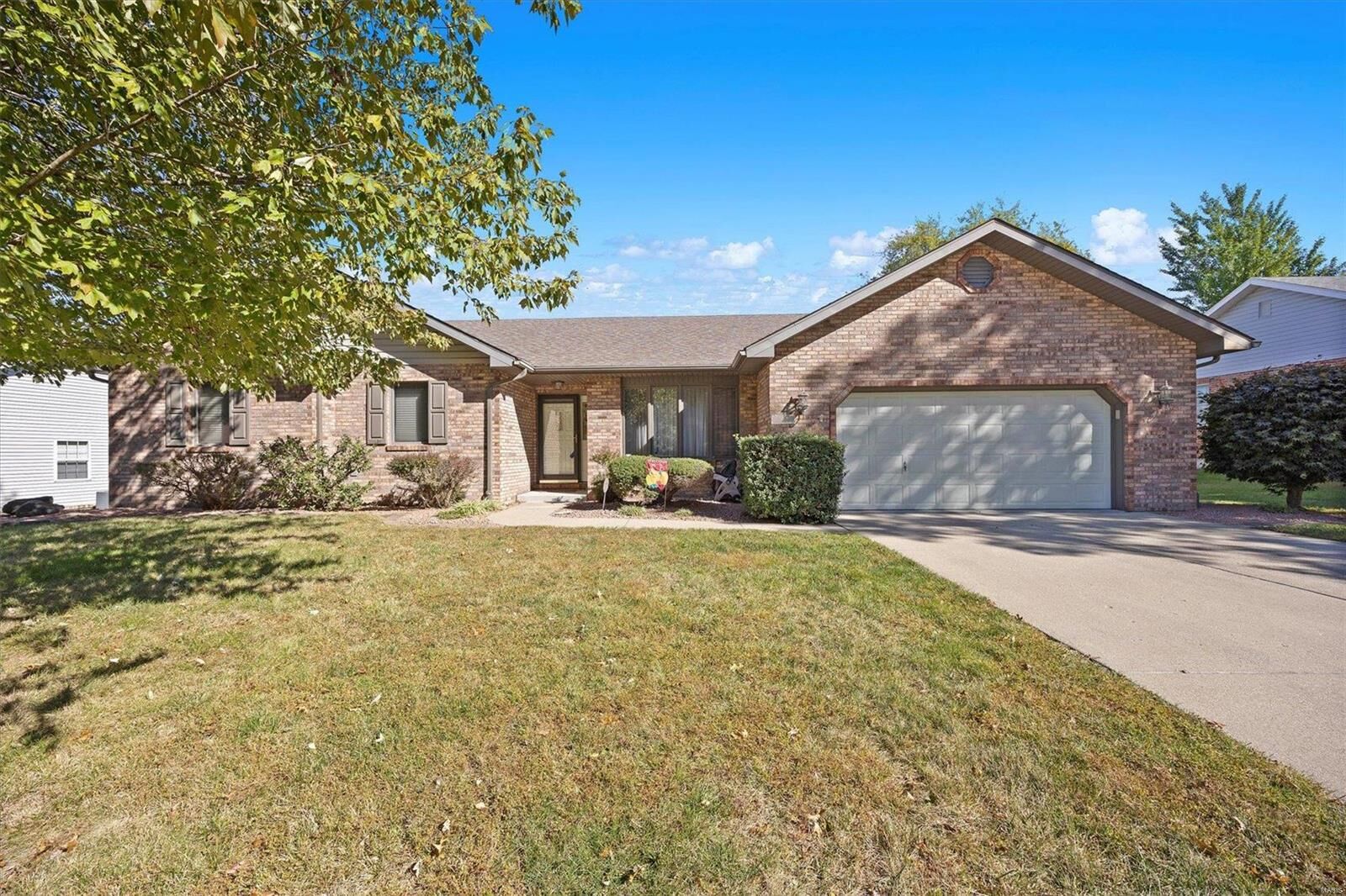 Property Photo: 1612 Westhaven Drive IL 62220