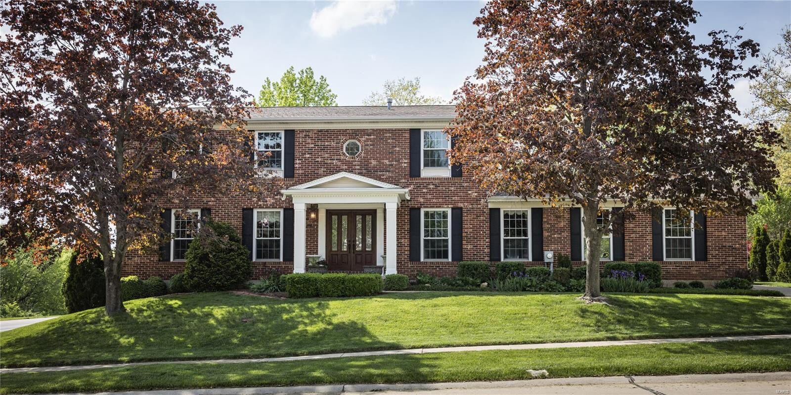 Property Photo: 5549 Rolling Meadows Court MO 63129